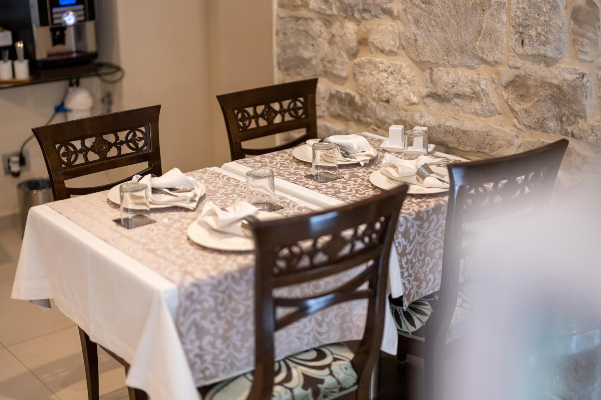 Heritage Antique 4*