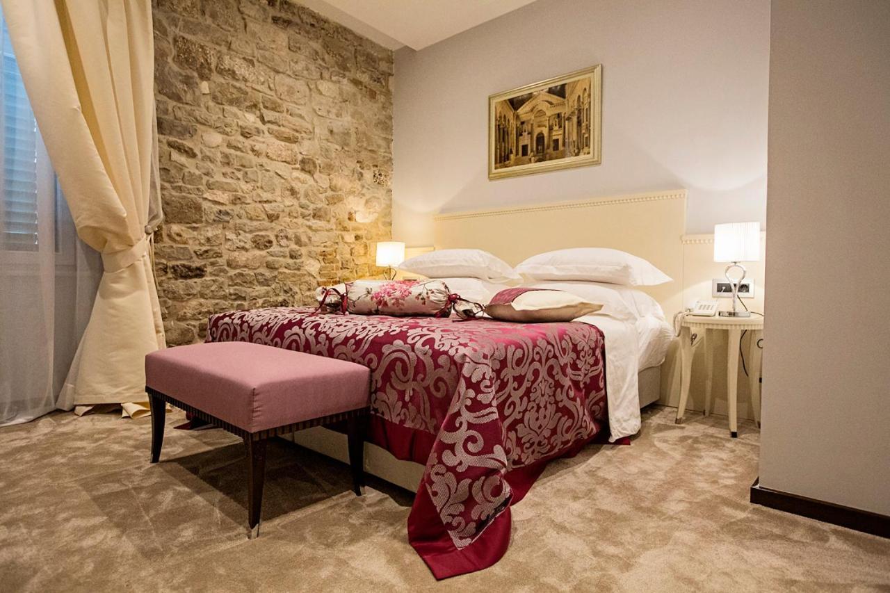 Heritage Antique Hotel 4*