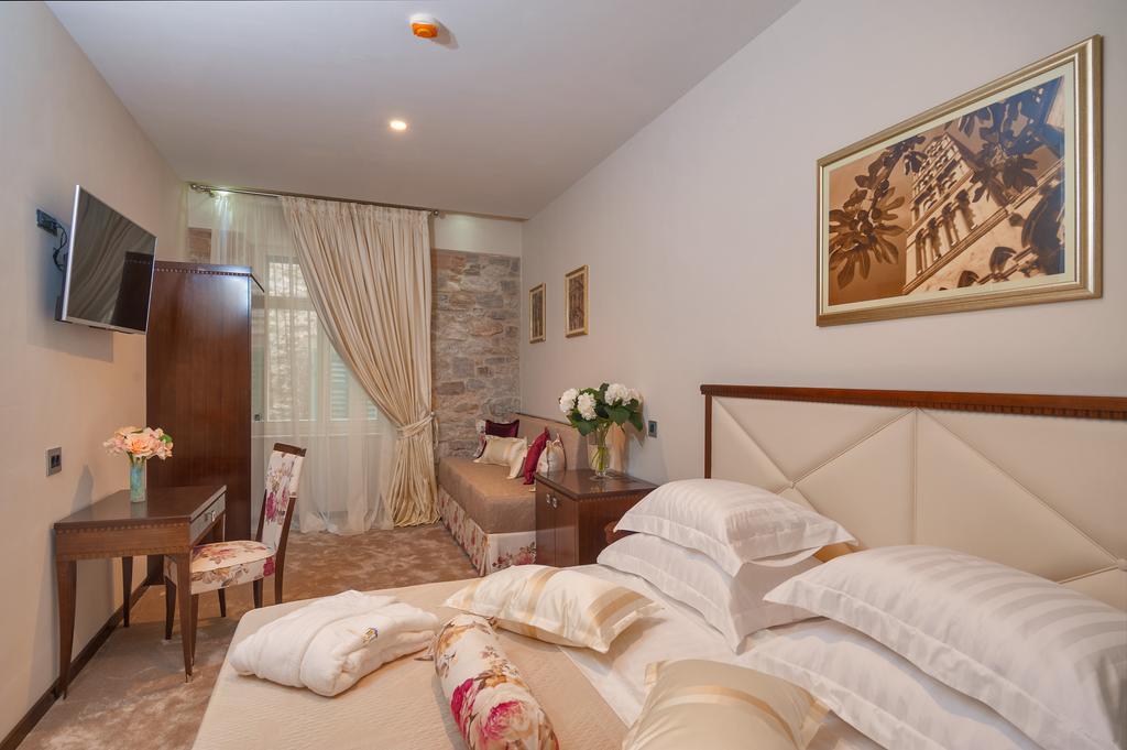 Heritage Antique 4*